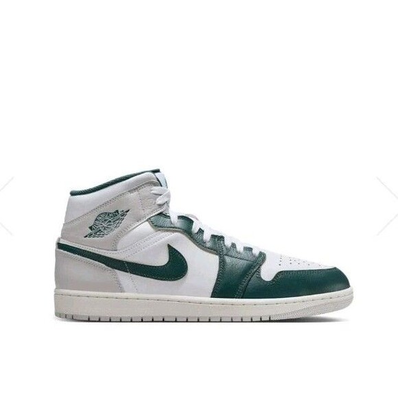 NWOT Air Jordan 1 Mid SE Men's Shoes. White/Green. Size 12 - Picture 2 of 5